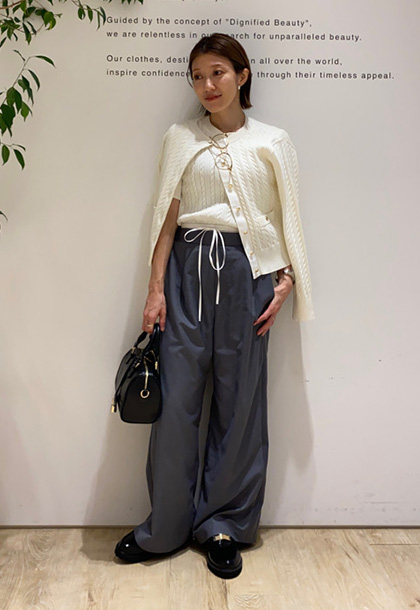CABLE ENSEMBLE KNIT
