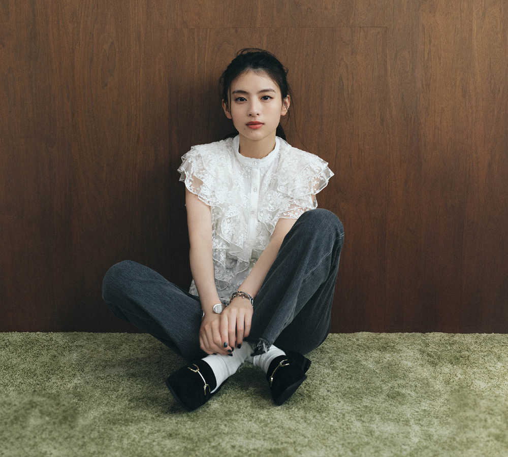 8月9日公開 WEB ALBUM｜出口夏希｜Apuweiser-riche