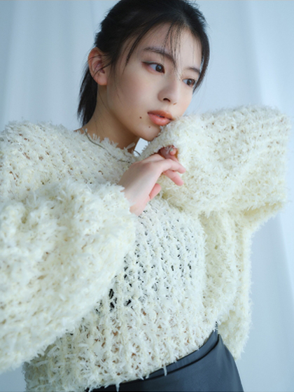 2月8日公開 VISUAL｜出口夏希｜Apuweiser-riche