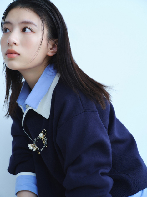 2月8日公開 VISUAL｜出口夏希｜Apuweiser-riche