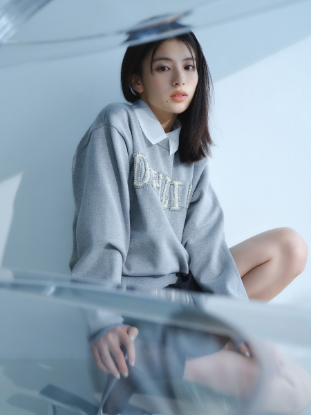 2月8日公開 VISUAL｜出口夏希｜Apuweiser-riche