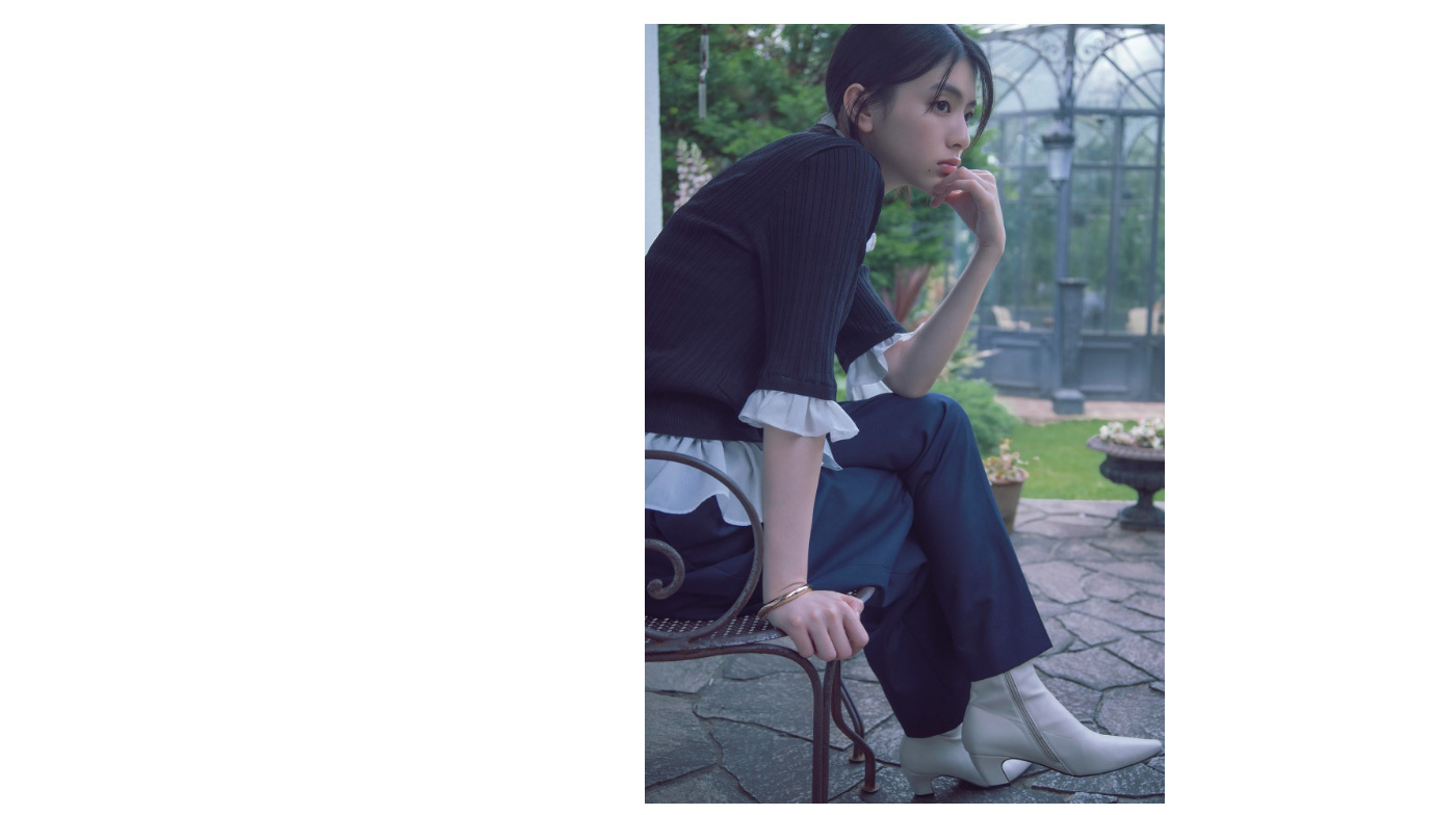 8月28日公開 VISUAL｜出口夏希｜Apuweiser-riche