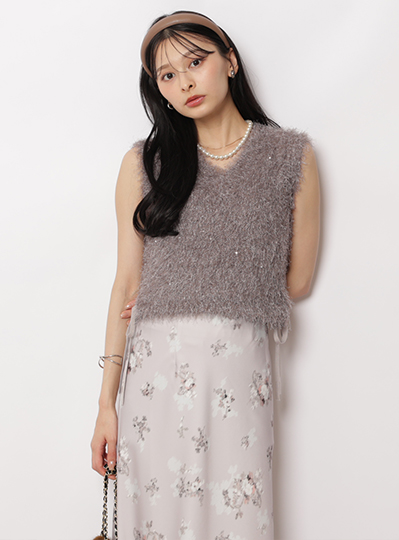 秋色closetは、BROWN。