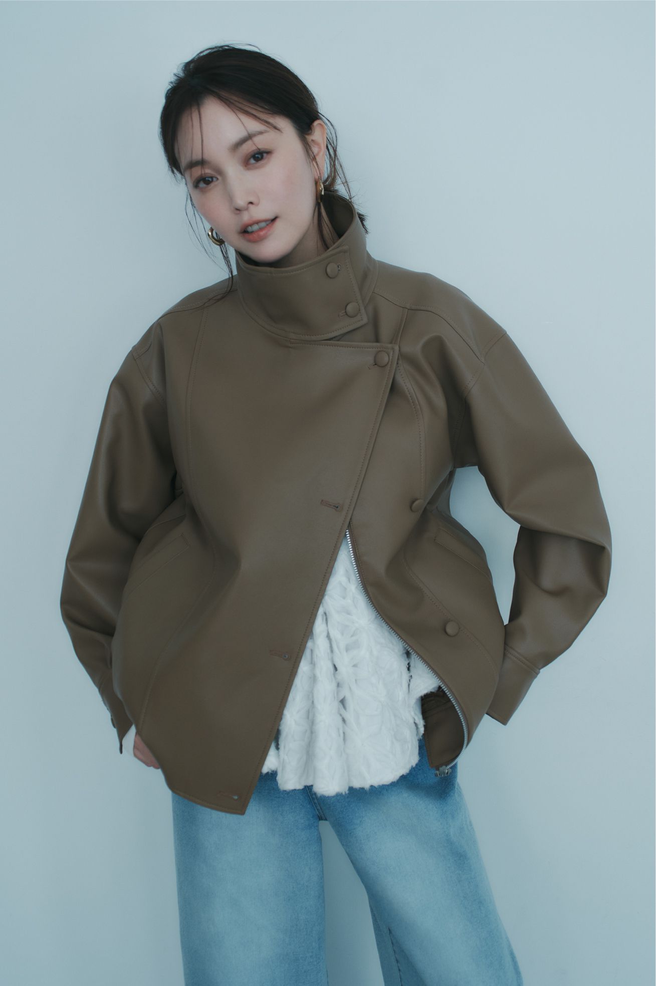 3月4日公開 WEB ALBUM｜蛯原友里｜CADUNE