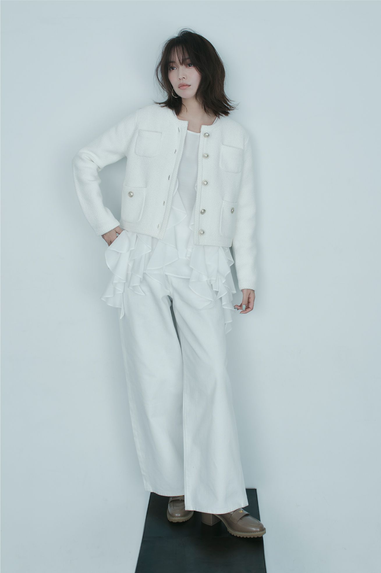 3月4日公開 WEB ALBUM｜蛯原友里｜CADUNE