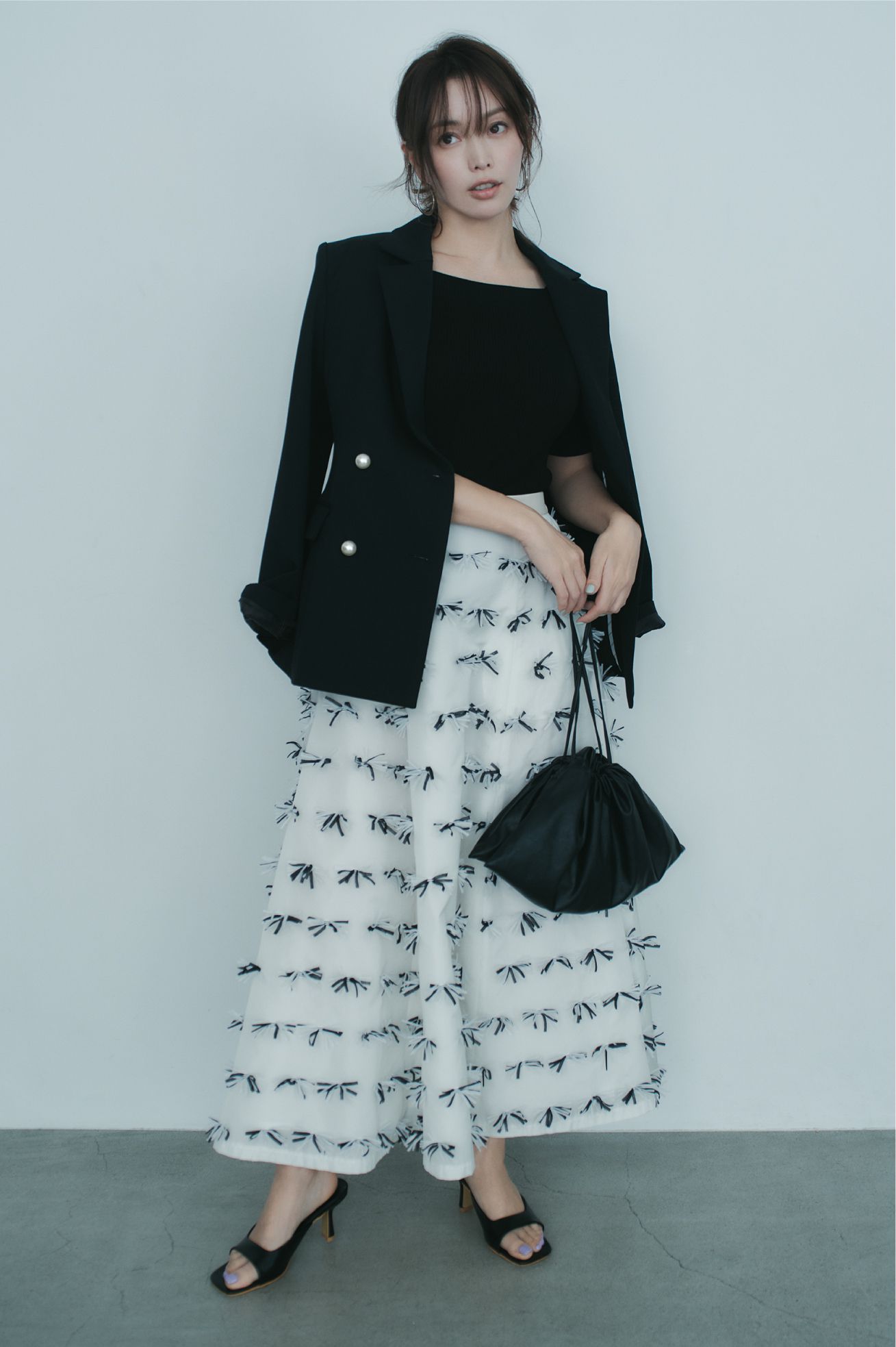 3月4日公開 WEB ALBUM｜蛯原友里｜CADUNE