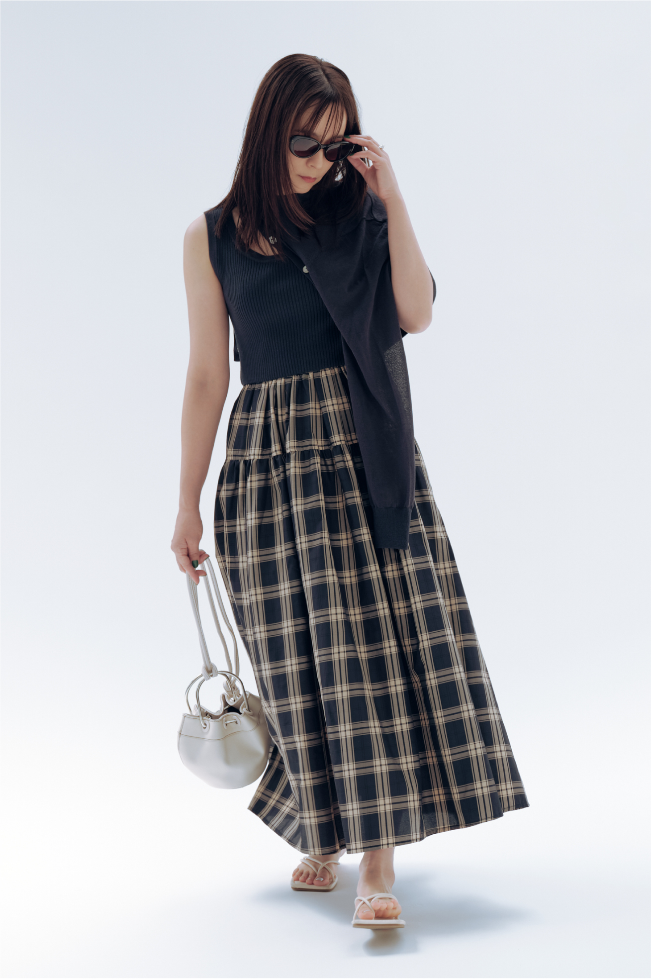 8月12日公開 WEB ALBUM｜加藤ローサ｜CADUNE