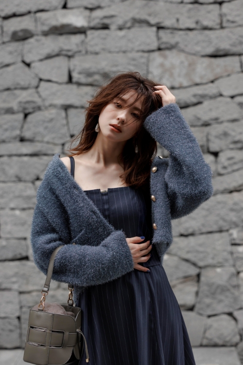 8月26日公開 WEB ALBUM｜朝比奈彩｜JUSGLITTY