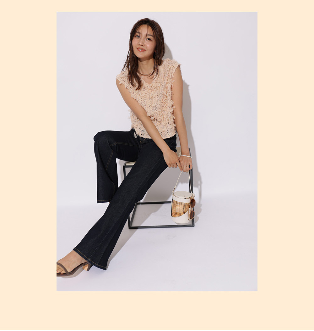 主役級ドラマティックトップスで魅せる 5LOOK