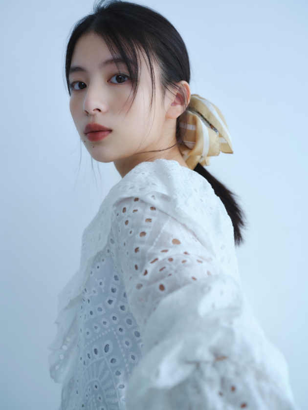 2月8日公開 VISUAL｜出口夏希｜Apuweiser-riche │【公式通販】Arpege