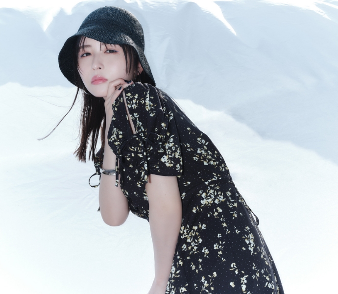 5月8日公開 WEB ALBUM｜長濱ねる｜Apuweiser-riche │【公式通販