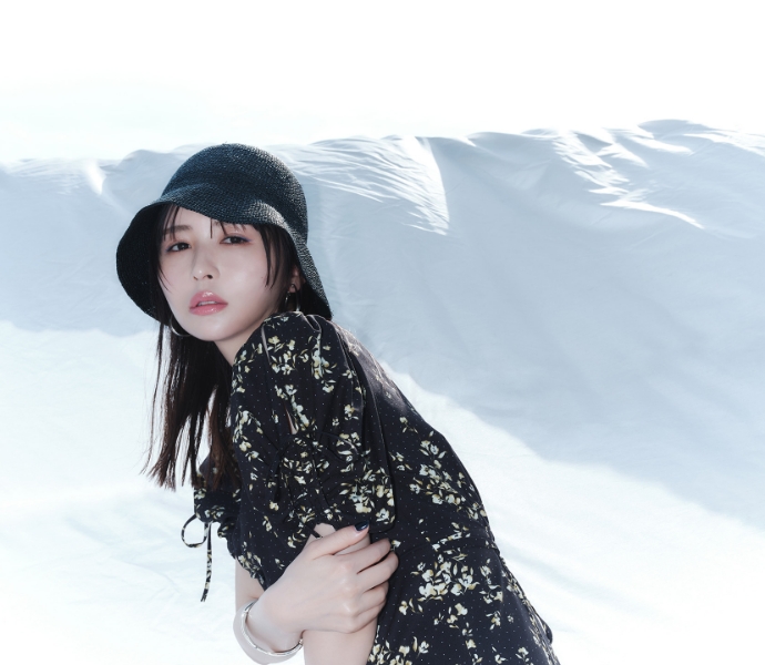5月8日公開 WEB ALBUM｜長濱ねる｜Apuweiser-riche │【公式通販